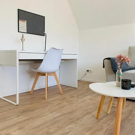 Feddersen Living Kernsanierte Ferienwohnungen - Gemuetlich - Netflix - Voll Ausgestattet - Zentral Brunsbuttel Exterior photo