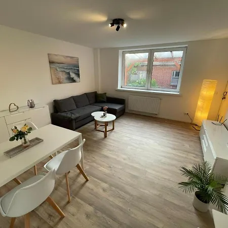 Feddersen Living Kernsanierte Ferienwohnungen - Gemuetlich - Netflix - Voll Ausgestattet - Zentral Brunsbuttel Exterior photo