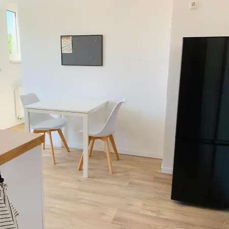 Feddersen Living Kernsanierte Ferienwohnungen - Gemuetlich - Netflix - Voll Ausgestattet - Zentral Brunsbuttel Exterior photo