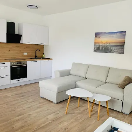 Feddersen Living Kernsanierte Ferienwohnungen - Gemuetlich - Netflix - Voll Ausgestattet - Zentral Brunsbuttel Exterior photo