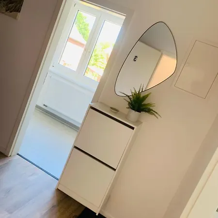 Feddersen Living Kernsanierte Ferienwohnungen - Gemuetlich - Netflix - Voll Ausgestattet - Zentral Brunsbuttel Exterior photo